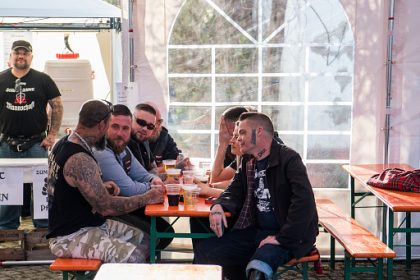 Neonazifestival in Ostsachsen verläuft ruhig – “Friedensfest” unter CDU-Schirmherrschaft als Gegenveranstaltung
