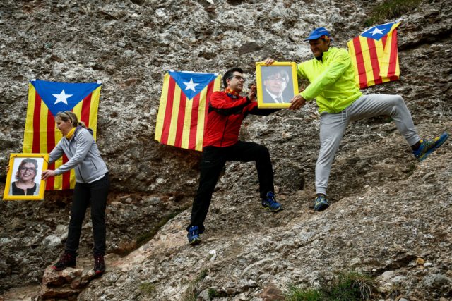 Menschenkette für inhaftierte Politiker in Katalonien