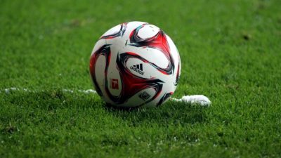 2. Bundesliga: Aue gewinnt in Regensburg