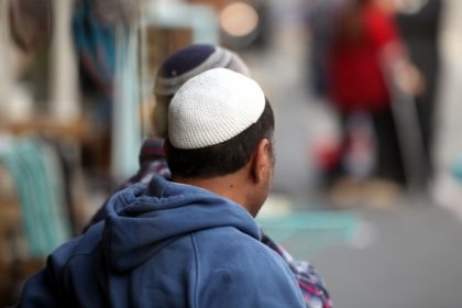 „Das Judentum gehört zu Deutschland“: Oppermann fordert mehr Engagement gegen Antisemitismus