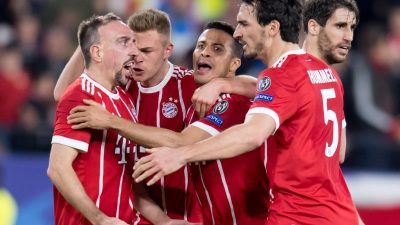 FC Bayern nach 2:1 in Sevilla auf Halbfinalkurs