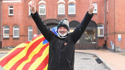Linken-Politiker: Puigdemont-Entscheidung ist „Ohrfeige“ für Berlin und Madrid