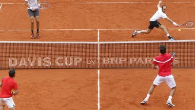 Doppel bringt deutsche Tennis-Herren in Spanien in Führung