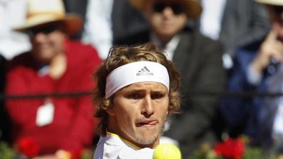 Entscheidung vertagt: Zverev verliert gegen Nadal