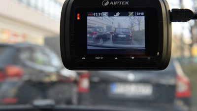 Dashcams: Feuerwehr testet Kameras in Fahrzeugen