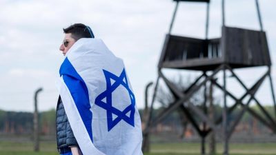 „Marsch der Lebenden“: Erinnerung an Holocaust-Opfer in Israel und in Polen