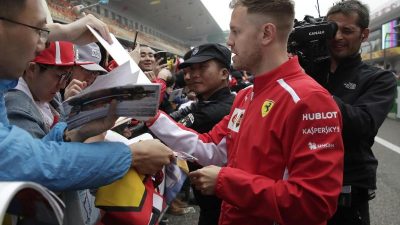 Vettel im ersten China-Training hinter WM-Rivale Hamilton