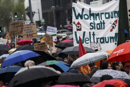 „Mieter sind keine Zitronen“ – Tausende protestieren gegen hohe Mieten in Berlin