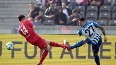 Selkes Doppelpack stoppt Kölner Hoffnungen – Hertha siegt