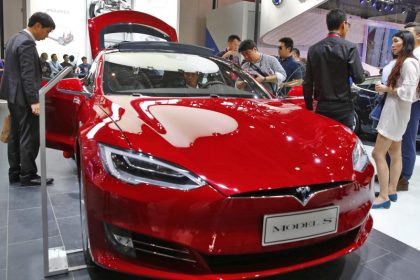 Tesla will rund neun Prozent seiner Mitarbeiter kündigen