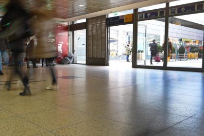 Großeinsatz in Hannover: Messer-Attacke am Hauptbahnhof – Mann (48) lebensgefährlich verletzt
