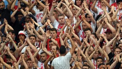 Kölns Fans feiern tapfere Absteiger