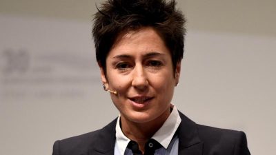 Dunja Hayali erhält Orden für Engagement gegen Rassismus