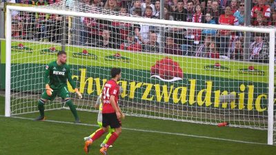 Köln steigt aus Bundesliga ab – HSV gewinnt in Wolfsburg