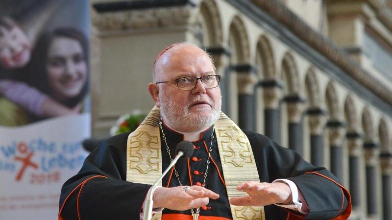 Priesterliche Lebensform: Kardinal Marx will offene Debatte über Zölibat führen