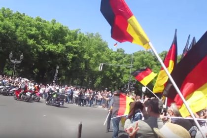 “Biker für Deutschland”: Hunderte Biker demonstrieren in Berlin für mehr Sicherheit und Ordnung