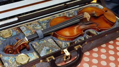 Paganini: Rasantes Violinspiel voller technischer Finessen