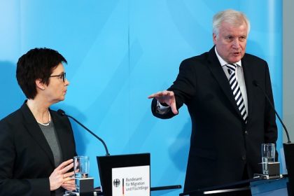Innenministerium: BAMF-Chefin Jutta Cordt entlassen – Seehofer tauscht die Spitze des BAMF aus