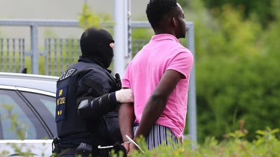 Togoer aus Ellwangen nach Italien abgeschoben – Strobl: Recht und Gesetz wird durchgesetzt