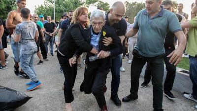 Bei Gedenkfeier: „Rechtsextreme Schläger“ greifen 75-jährigen Bürgermeister von Thessaloniki an
