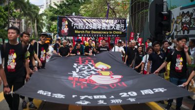 Hunderte erinnern in Hongkong an Niederschlagung der Proteste auf Tiananmen-Platz