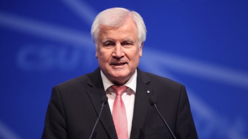 Seehofer offen für Untersuchungsausschuss in der BAMF-Affäre