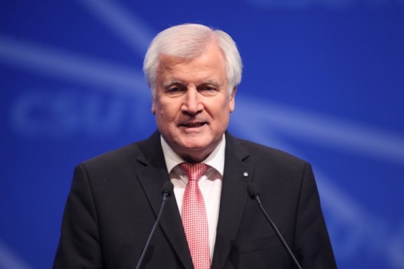 Seehofer offen für Untersuchungsausschuss in der BAMF-Affäre