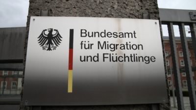 Asylskandal: Bremer BAMF-Stelle winkte Schleuser und Geheimdienstler durch