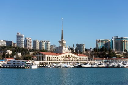 Sommertreffen: Kanzlerin Merkel reist zu Beratungen mit Russlands Präsident nach Sotschi