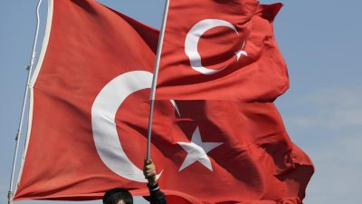 Volksnaher Nationalist soll Wende für türkische Opposition bringen
