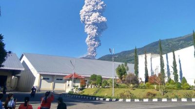 Indonesischer Vulkan Merapi erneut ausgebrochen