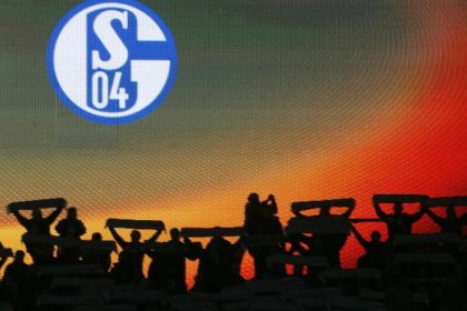 Engländer nach Gerangel auf Schalke weiter in Lebensgefahr