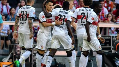 Stuttgart stört Bayerns Meister-Party