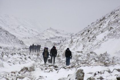 Nepalesische Behörden befreien Mount Everest von drei Tonnen Abfall