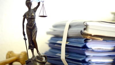 Verwaltungsrichter kritisiert Gesetz zu Familiennachzug – und Anwälte, die nur klagen, um Abschiebungen zu verzögern