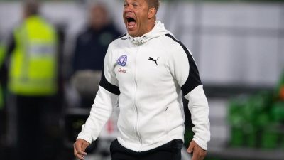 Holstein-Trainer will zum Abschied Sieg gegen Wolfsburg