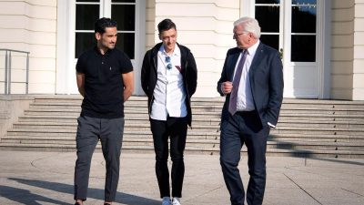 Bundespräsident Steinmeier trifft Özil und Gündogan