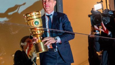 Eintracht feiert rauschende Party – Kovac geht als Held