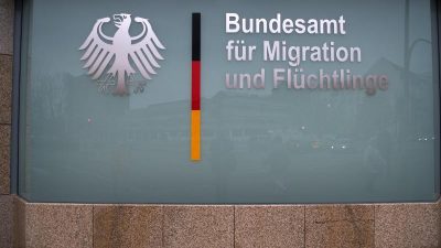 Für Anwaltskosten oder Integrationskurse: BAMF-Bremen hat offenbar Zahlungen in Höhe von 8,5 Millionen Euro geleistet
