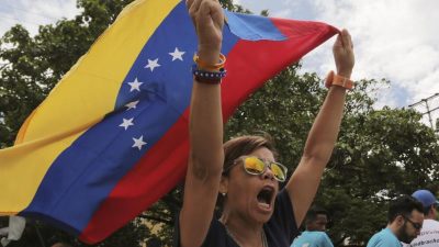 Venezuelas Staatschef Maduro für zweite Amtszeit vereidigt – aber nicht vor dem Parlament