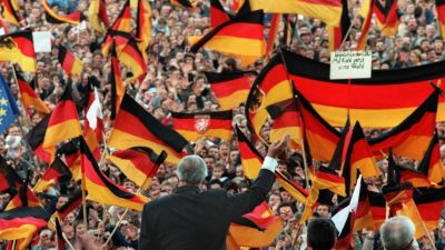 Verfolgungsunrecht in der einstigen SBZ und DDR – Hehlerei unter Kanzler Kohl