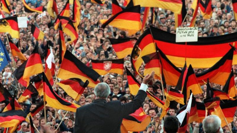 Die DDR-Wirtschaft der „blühenden Landschaften“: Helmut Kohl log mit Absicht über die Lage des Landes