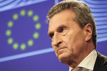 Oettinger hält Italiens Haushalt für „nicht vereinbar“ mit EU-Regeln