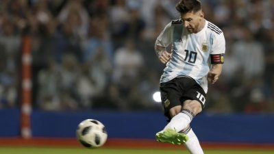 Messi schießt sich in Form: «Bring mir den Pokal, Leo»