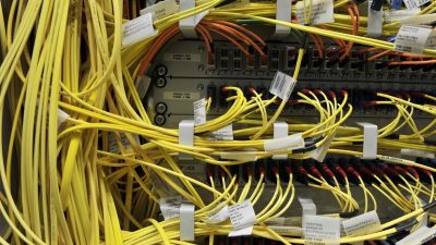 Weltweit größter Internet-Knoten De-Cix klagt gegen Fernmeldeüberwachung des BND