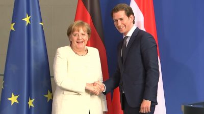 Kurz und Merkel sind für schnelle Änderung der Migrationspolitik