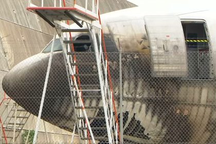 Brennender Schlepper beschädigt Lufthansa-Airbus
