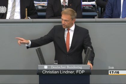 Bundestag debattiert über FDP und AfD Anträgen rund um BAMF und Migration