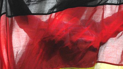 Gefährliche Freude in Rostock: „Scheiß Deutschland!“ – Deutscher Fußball-Fan (52) nach WM-Sieg über Schweden verprügelt