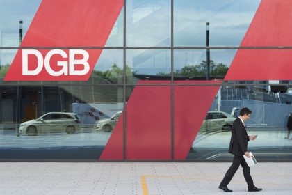 AfD verwundert: DGB-Bayern organisiert Busreisen zu Anti-AfD-Demo bei Bundesparteitag